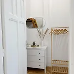 Apartment Oasis *
